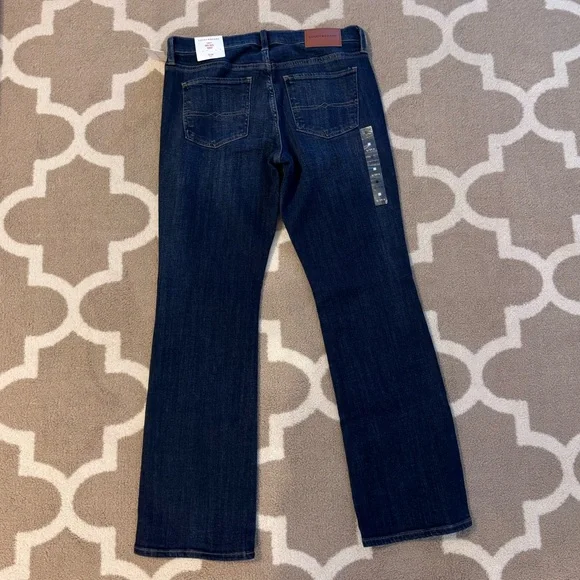 NWT Lucky Brand Jeans/ Mid Rise/ Boot cut 💙 - Picture 3 of 13